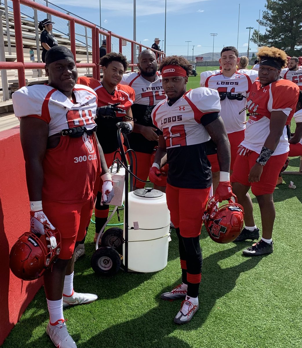 SRFBBoosters's tweet photo. #OnceUponASaturdayInAlpine @SRSUFootball @3BallOz @DaylnDunbar90 https://t.co/voApCGnJe0