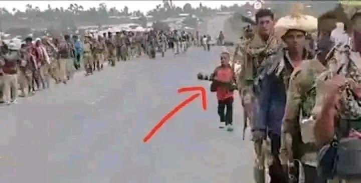Eritrea1952's tweet photo. #TPLFTerroristGroup The World Should To know  The Evil TPLF Using Children For War. TPLF must go to hell 😡😈#UN #childnotsoldier #Eritrea https://t.co/jI2wojet3Y