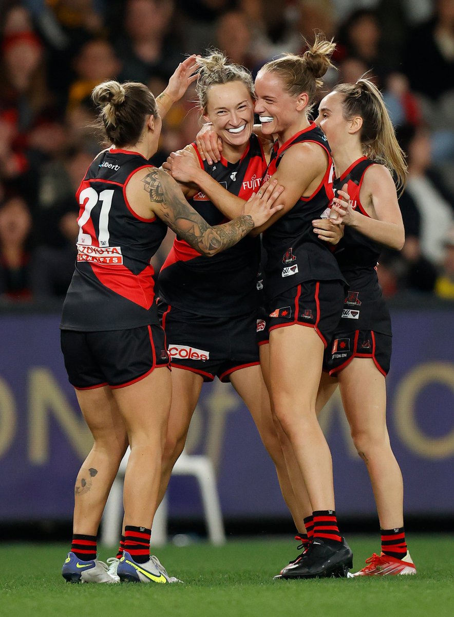 Essendon AFLW tweet media