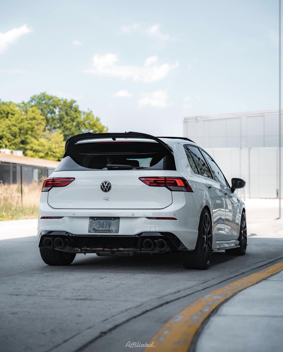 carpxrnpicx's tweet photo. Golf R https://t.co/h9dADX2evX