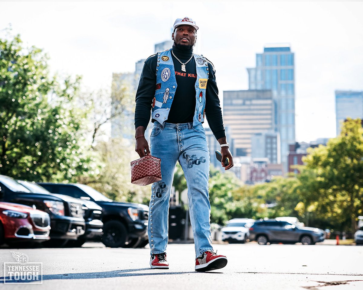 Titans's tweet photo. Game day fits 🔥 https://t.co/10Lm0GtIc5