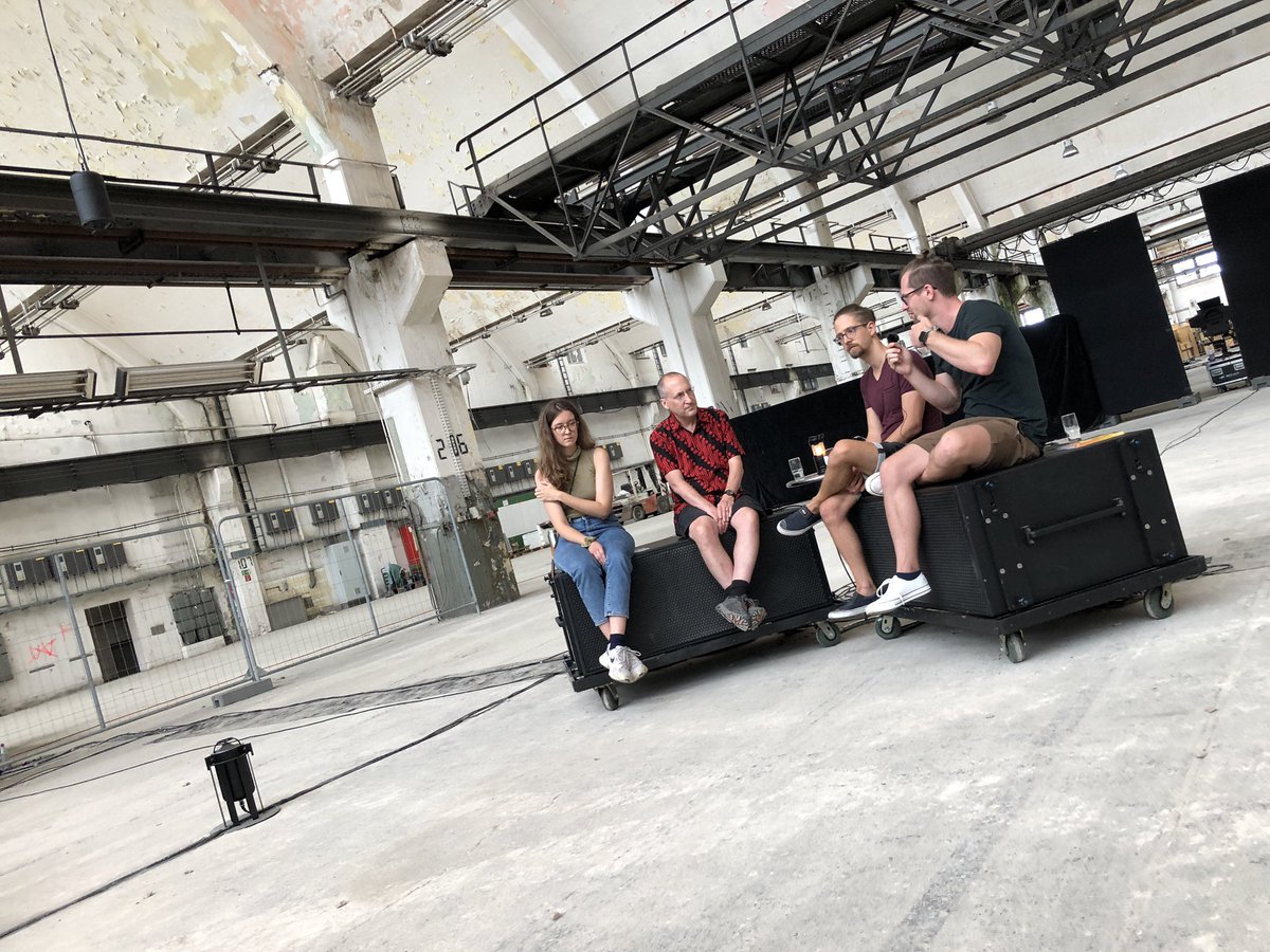 had a wonderful time at #kunstfest #weimar enjoying Animate by chris salter <a href="/DISK_Agency/">DISK Agency</a> and interesting discussions about xr and where it goes. foto by c iseli.