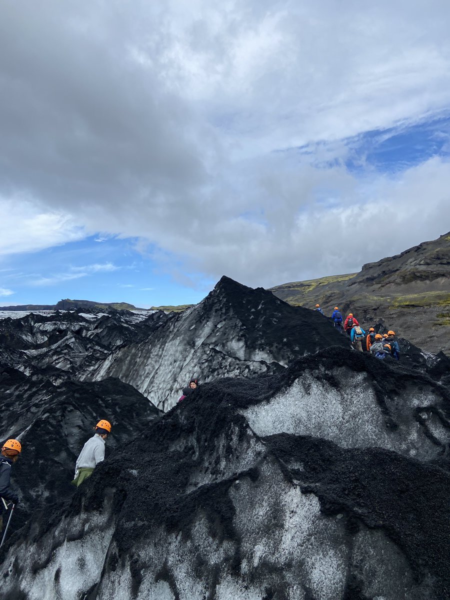 _CourtneyBayer's tweet photo. Great glacier hike on Sólheimajökull as an excursion of the #cryosphere2022 conference in Iceland! https://t.co/FvKWmxVkPP