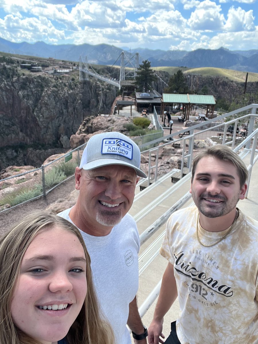 bknifong's tweet photo. Saturday at the Royal Gorge!! https://t.co/RmaQ8cRXcn