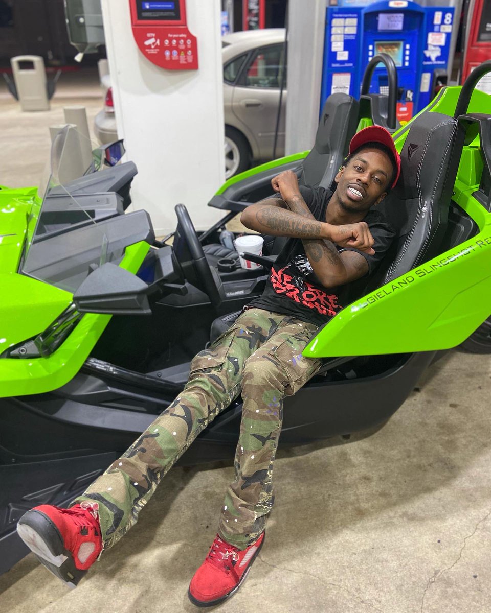 TyTDrizzle's tweet photo. DBoy Fresh With It On Me They Knowing Just How I Pop Out🩸👹
#Gooy #BigBoyBusiness #LongLiveTheGuys💔🕊 https://t.co/3g4sI4K5G3