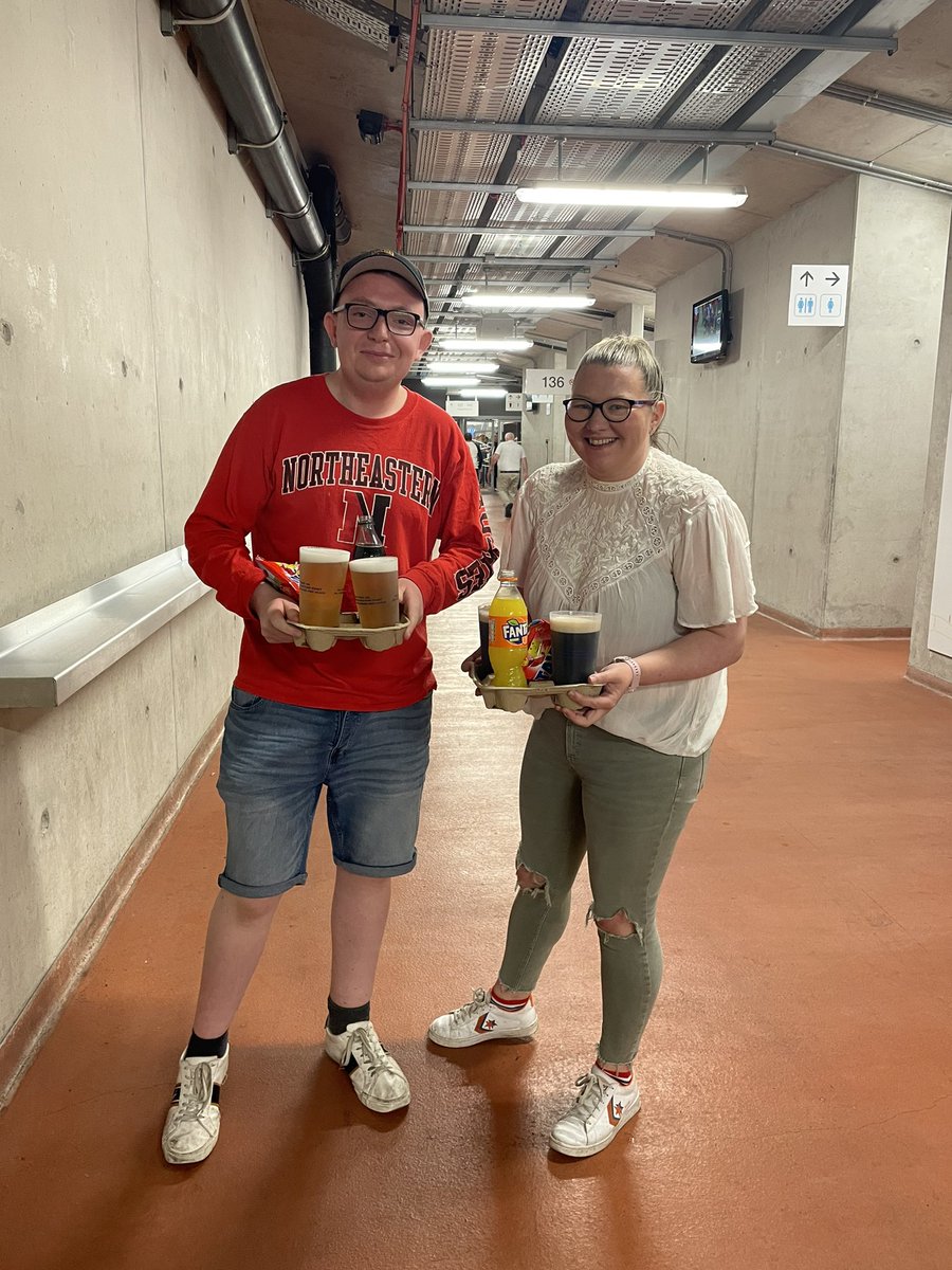 ronanhourican's tweet photo. Enjoyed the American Football game today ๐ Cheers to whoever in the Aviva Stadium approved the #freepints for everyone ๐๐๐ป๐ป #IrishHospitality #AvivaStadium #CollegeFootball https://t.co/aRXdHJWOyd