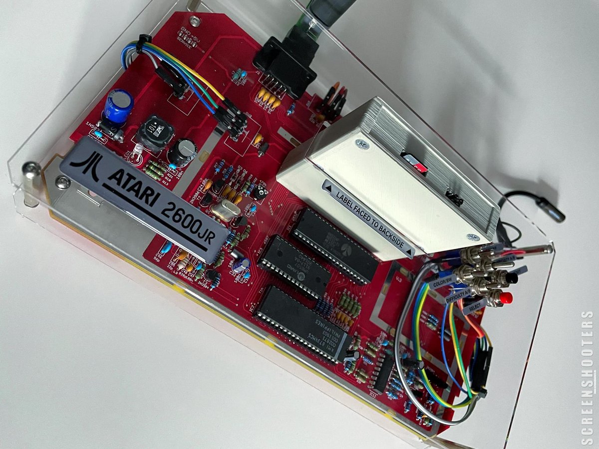 RBadgeman's tweet photo. Another nice little Atari 2600Jr project with badges from yours truly… 🤗👍

#retrocomputerbadges https://t.co/X6fFsxQGqG