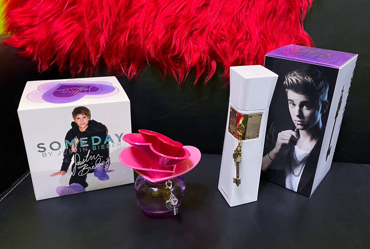 EleKtroKJC's tweet photo. :::Mi colección de Justin Bieber:::
⭐️⭐️⭐️Aquí les comparto mi amor y pasión por JB 💜, espero les guste ⭐️⭐️⭐️ @justinbieber
Part 1
#JustinBieber #Belieber #BelieberBoy #JB #JBCollection #JBLove #JBPeace #JBHappy https://t.co/VHp4JtOfHY