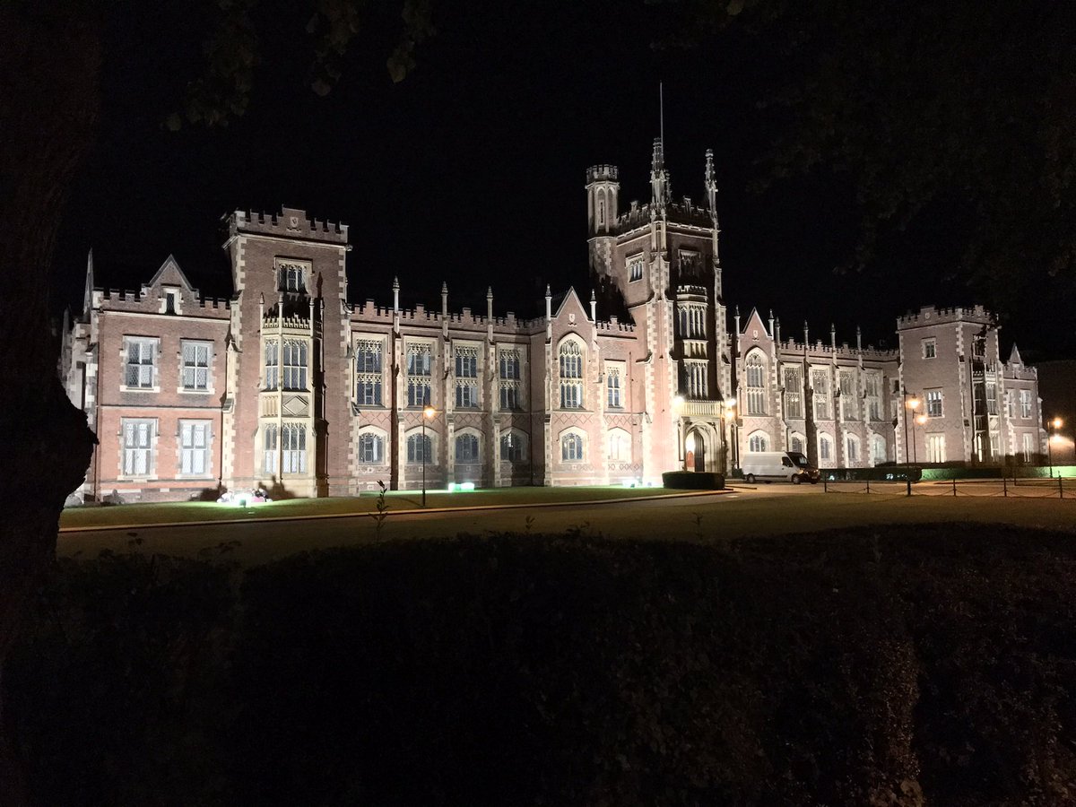 Day 27 late evening walk- all activity counts. QUB looking beautiful tonight #AHPsActive #WeActiveChallenge2022 @CSPNI1 #NICSP128