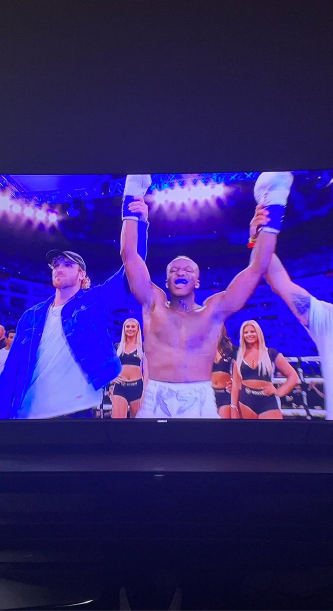 I just know this fucking burns <a href="/jakepaul/">Jake Paul</a> #KSISwarmz #KSI2Fights1Night #MisfitsBoxing #DAZN #jakepaul #KSI <a href="/KSI/">ksi</a> <a href="/LoganPaul/">Logan Paul</a>