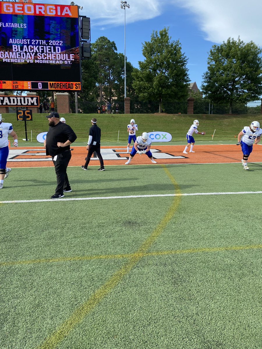 MSUEaglesFB's tweet photo. 🚨🚨Welcome to week 0 and the start of the college football season and your Eagles are ready🦅 https://t.co/D8UzRFL4S3
