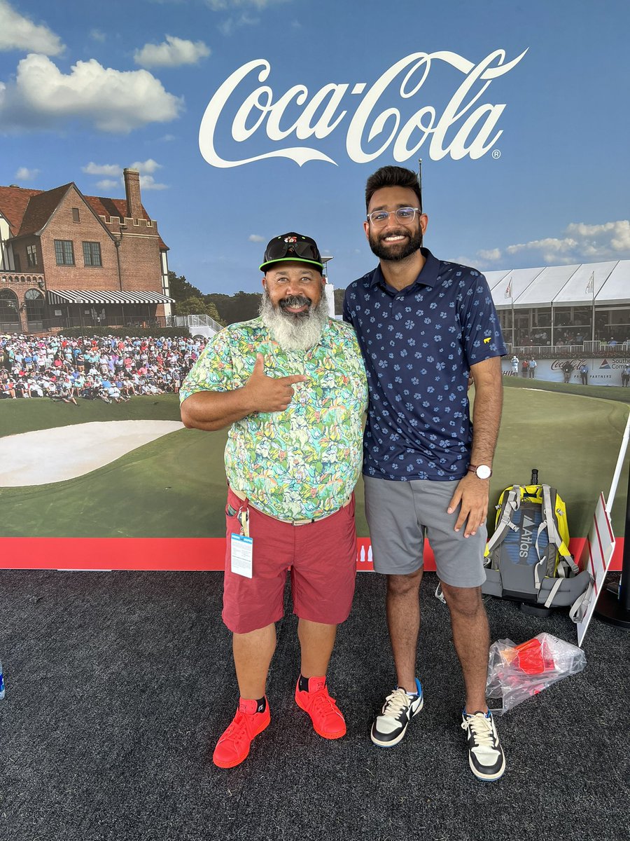 ShaazyP's tweet photo. It was an absolute pleasure meeting @ESPNCaddie at the TOUR Championship. Had some great advice for a young journalist like myself. https://t.co/vwK9MVSuwi