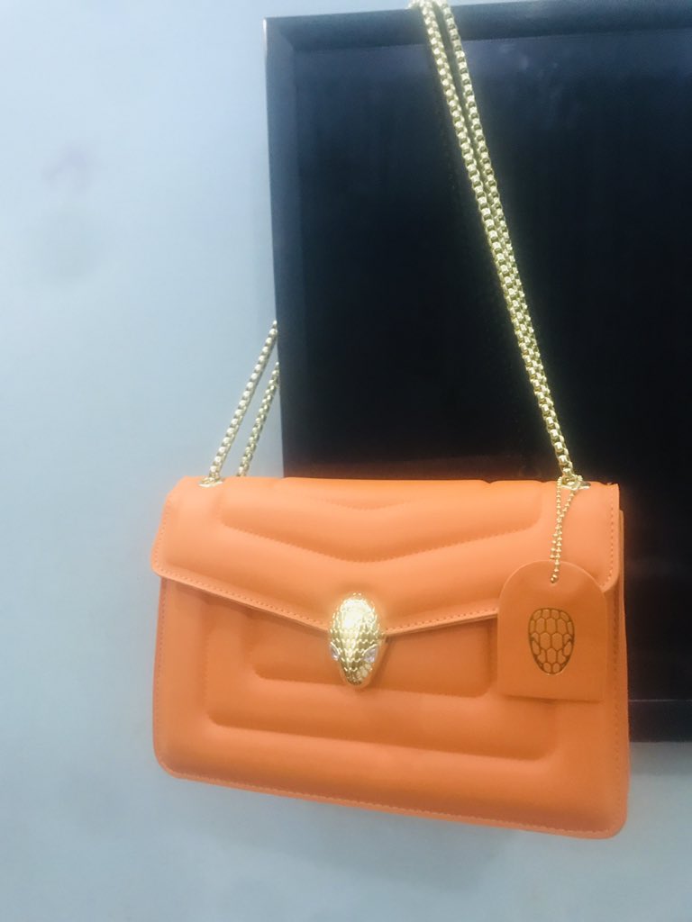 RimceeChilly's tweet photo. Black 8000.                                       Orange 7000
WhatsApp:07080739156
Call:08033417620☎️
Location: kaduna state📍

You can come for puck_up
Or ask for delivery 📦🚛 https://t.co/UdNcxnaY4Y