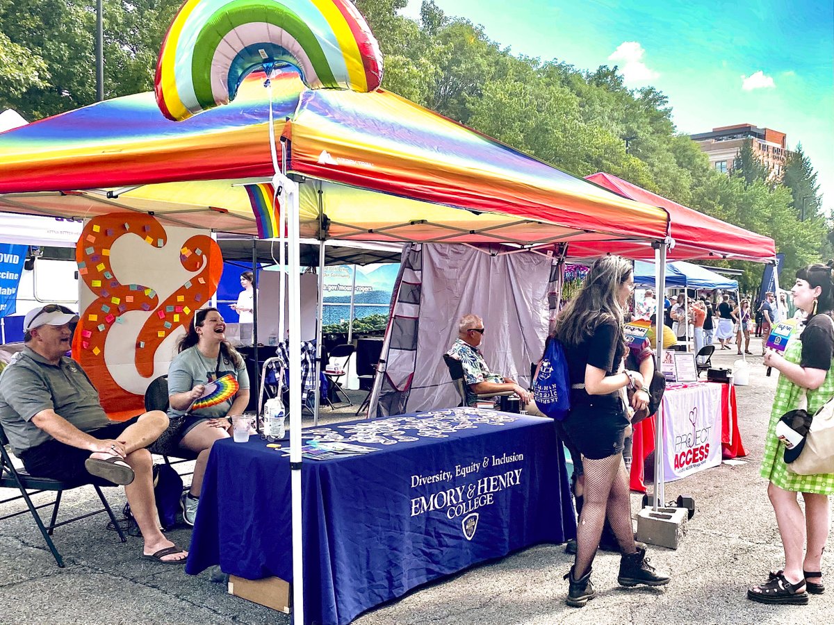 emoryhenry1836's tweet photo. Sharing a few more photos from the TriPride Parade and Festival today in downtown Bristol Va./Tenn. The students and employees enjoyed celebrating diversity, equity, inclusion and belonging. The event featured live performances, vendors and exhibitors. #emoryandhenry #EHpride https://t.co/eS0G41Mxuv