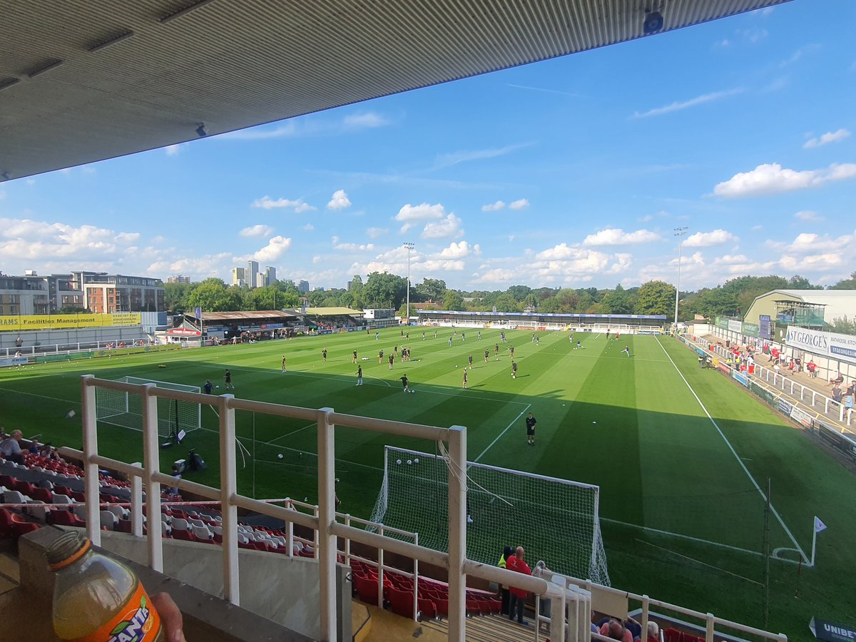 BWC_15's tweet photo. Awesome day out at Woking vs Wrexham on the first of many ground hopping for the season to learn more. What a game. Had it all. #learning https://t.co/vZFbJIfU7L