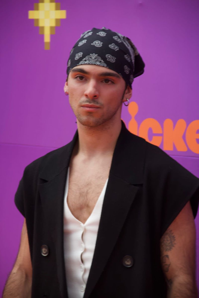 Sonica_mx's tweet image. Hermoso @JoaquinBondoni en la Orange Carpet 😍🧡 #KCAMexico