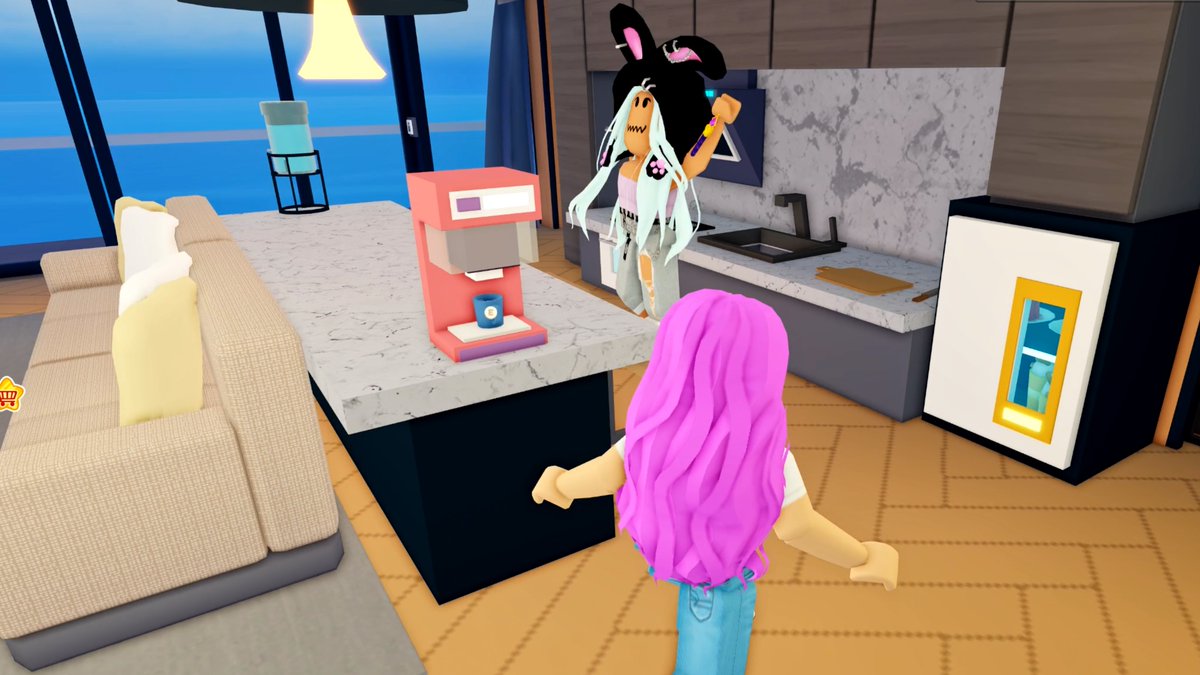 CaliCrew_YT's tweet photo. Having fun on the Topia Cruise Ship 🤩🚢!!
@LivetopiaGame #LivetopiaTV #Update69 https://t.co/eS6KdiqDYV