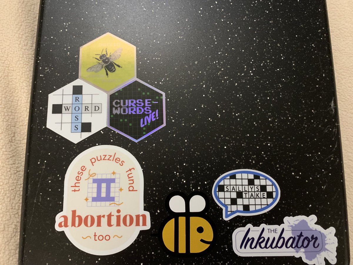 lilargoldenberg's tweet photo. the clipboard gains more adornments #lpz15 https://t.co/D0Kax4P4PR
