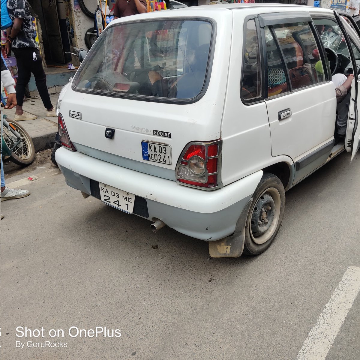 gaurangchandra's tweet photo. This is what happens with outsiders in Bangalore,they hit the vehicle and just leave without even paying for the damage @PoliceBangalore
This bike hit my car and as per him, he was hit by this Maruti 800.They both talked in local language and just left without accepting the fault https://t.co/cLN1KDwOFf
