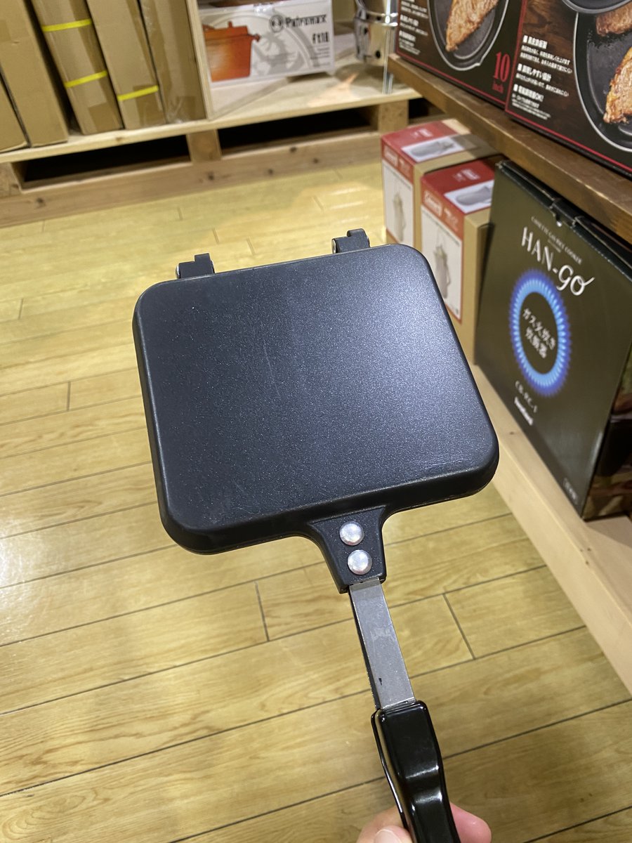 shiratori_shiz's tweet photo. #ホットサンドメーカー
3️⃣5️⃣2️⃣0️⃣円‼️
#HIGHMOUNT
ホットサンドメーカーシングル
お家でもアウトドアシーンでも簡単に美味しいホットサンドが作れます😉
好きな具材を挟んで焼くだけ!
お値段もお手頃!!
アウトドア初心者でも簡単に美味しいが作れます👍
おすすめです😉
#アウトドアおすすめ https://t.co/ZnBoIaQ0dQ