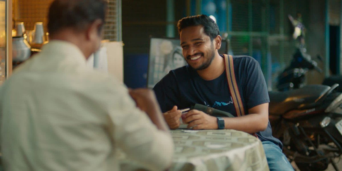 LuminousFriends's tweet photo. #BasilJoseph is ready to shine..
Raining loves for beautiful trailer of #PalthuJanwar, #BhavanaStudios 's Palthu Janwar !👏

#PalthuJanwarTrailer #FahadhFaasil https://t.co/T4jHoasYMW