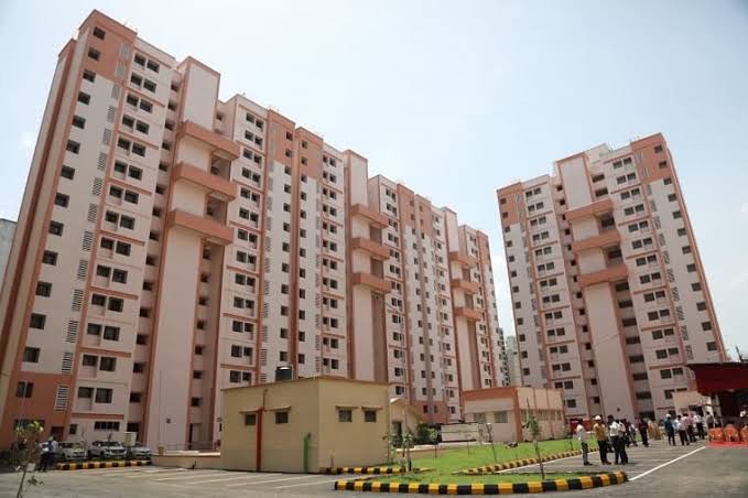 DrSanMukherjee's tweet photo. Another new record!
After #Mission96, @CIDCO_Ltd continues its efforts in building world class buildings at record speed.
#PMAY Package1, 500 slabs are casted in 489 days, with a record speed of 1.02 slabs/ day!
#construction #housing #AffordableHousing #infrastructure #India https://t.co/mUVma21jVC