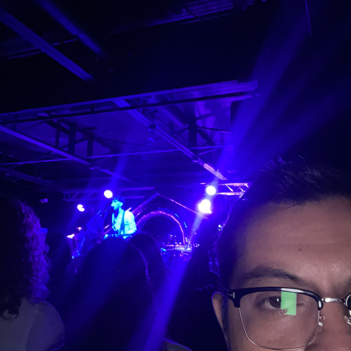 ELPREVIEWS's tweet photo. Listen to @fallex_band pretty cold band. Reminds me of @fosterthepeople and @yearsandyears #ElPaso https://t.co/wWk1rIxZFs