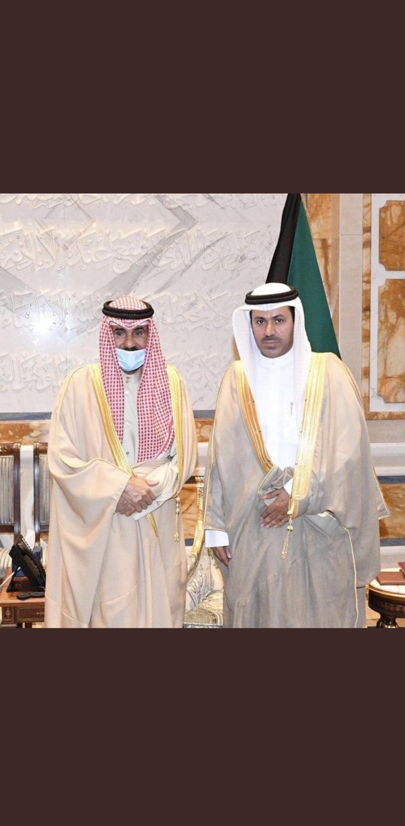 mbrk85587755's tweet photo. وقفاتنا مع ربعنا ترضينا
وعلى شداد المجد دايم نجلس
ِ
يوم أنت من غبنك تهذري فينا
وتكذب وتغتاب الرجال وتبلس 
ِ
شفنا على روس القمم كرسينا
ياللي من علوم المراجل مفلس
ِ
نقلط بصدر أفعالنا لاجينا
من قبل لانقلط بصدر المجلس
#الدايره_الخامسه #مبارك_الخجمه #مبارك_بن_خجمه https://t.co/95AHxSJ4Nv