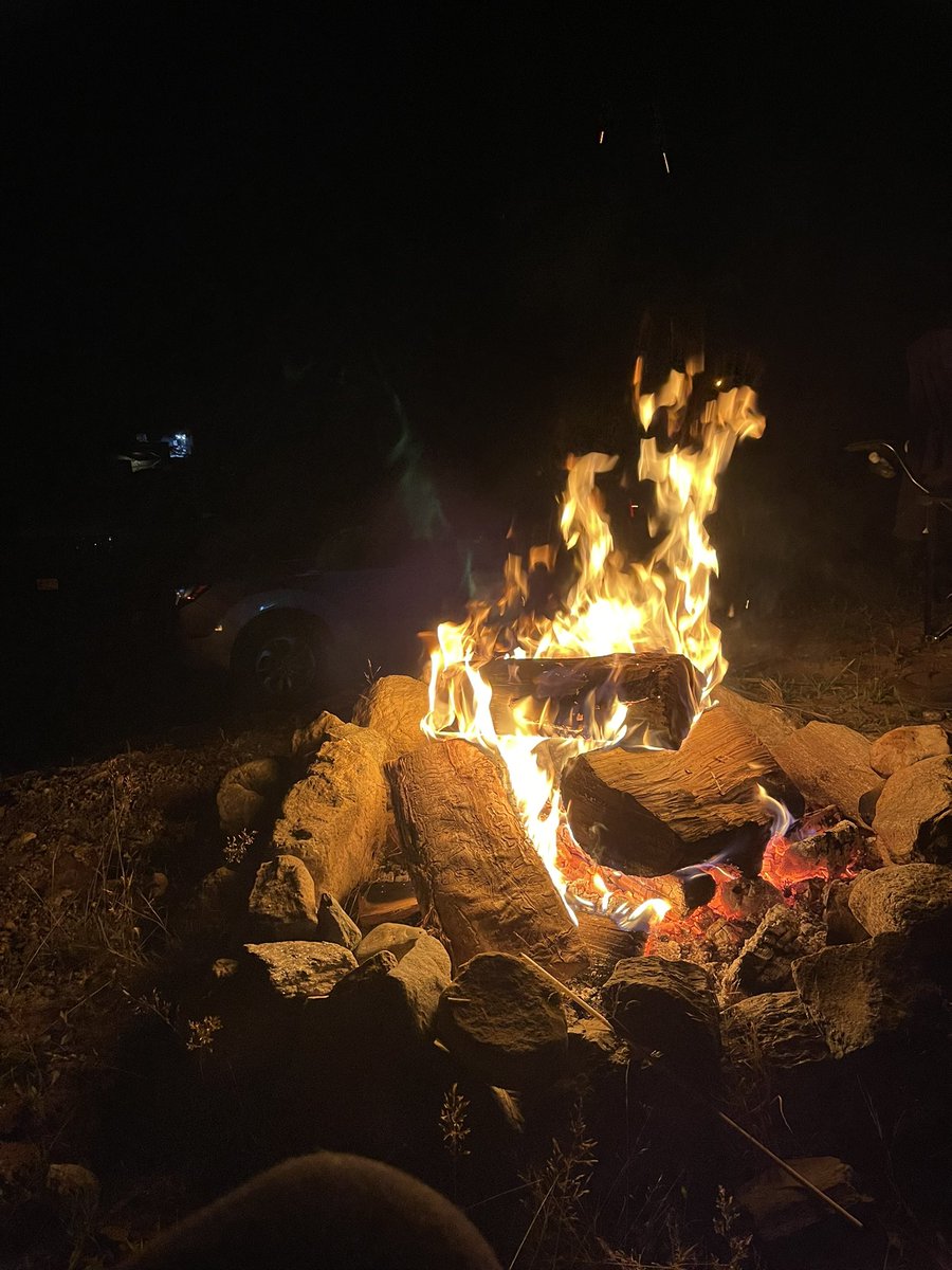 FuscoKristine's tweet photo. @josephpetito #thelightremains #LightUpTheNight #GabbyPetito #TogetherWeCan #domesticawareness https://t.co/FhmnqCYdr2