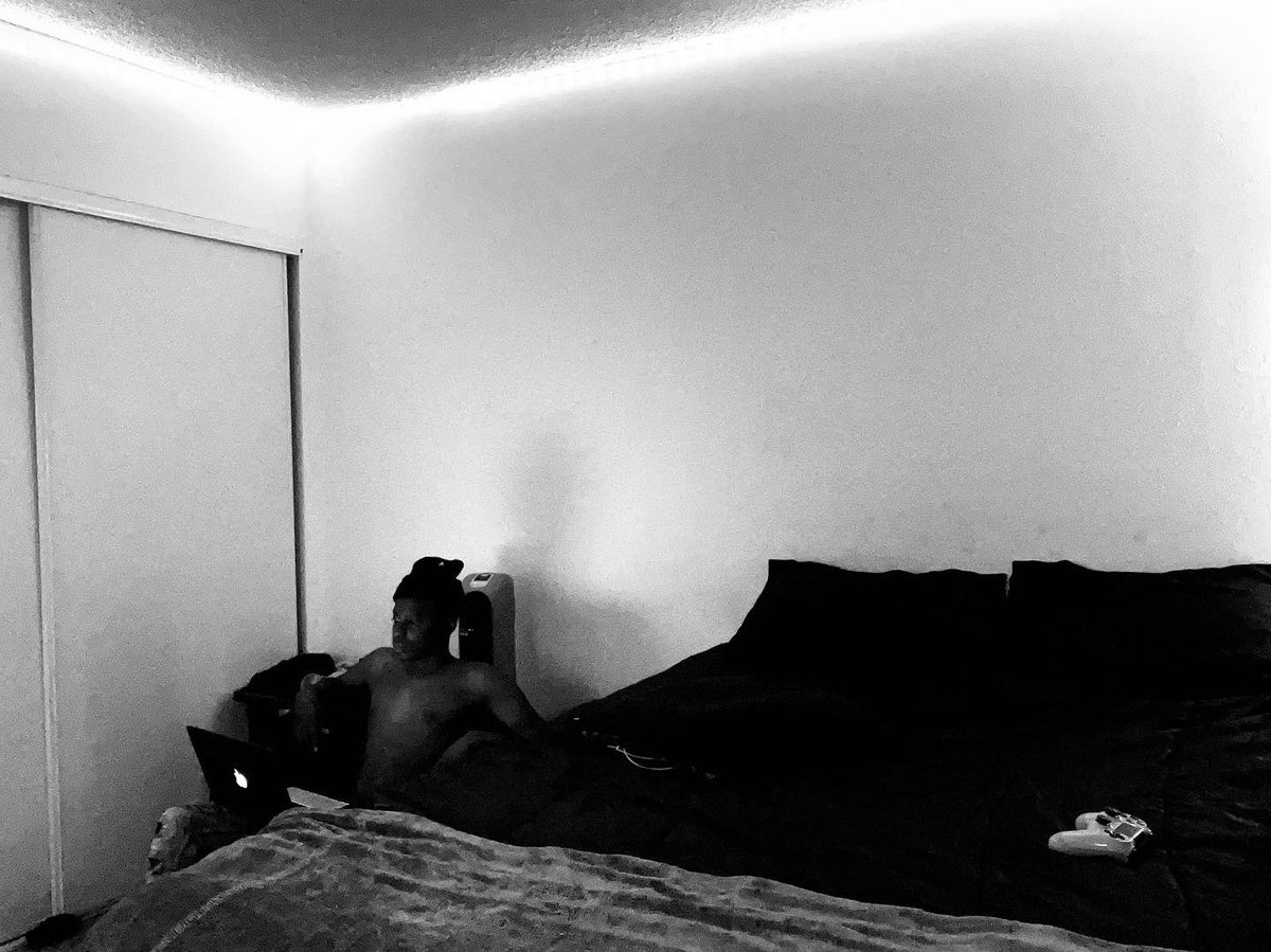 TheIsaiahBishop's tweet photo. In The Zone https://t.co/BUVVzDqONh