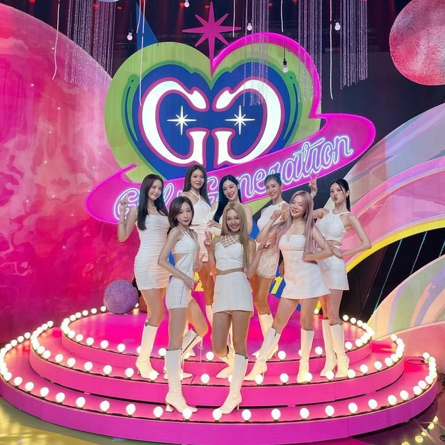 snsd0121tiffany's tweet photo. 昨日はSMT東京ドーム参戦🤗
DJ HYO🎧️も盛り上がって最高やったし⤴️⤴️
テヨン&amp;ヒョヨンもやっぱ綺麗やなぁ～
やっぱソシ最高❇️

ソシて久々にソシ車ミーティングの列に並べさせて頂きました🎵
皆さん遅くまでお疲れ様でした🤗
※画像お借りしましたm(_ _)m
��SMT
＃FOREVER１
＃GG4EVA
＃少女時代 https://t.co/c8DOIOIRgB