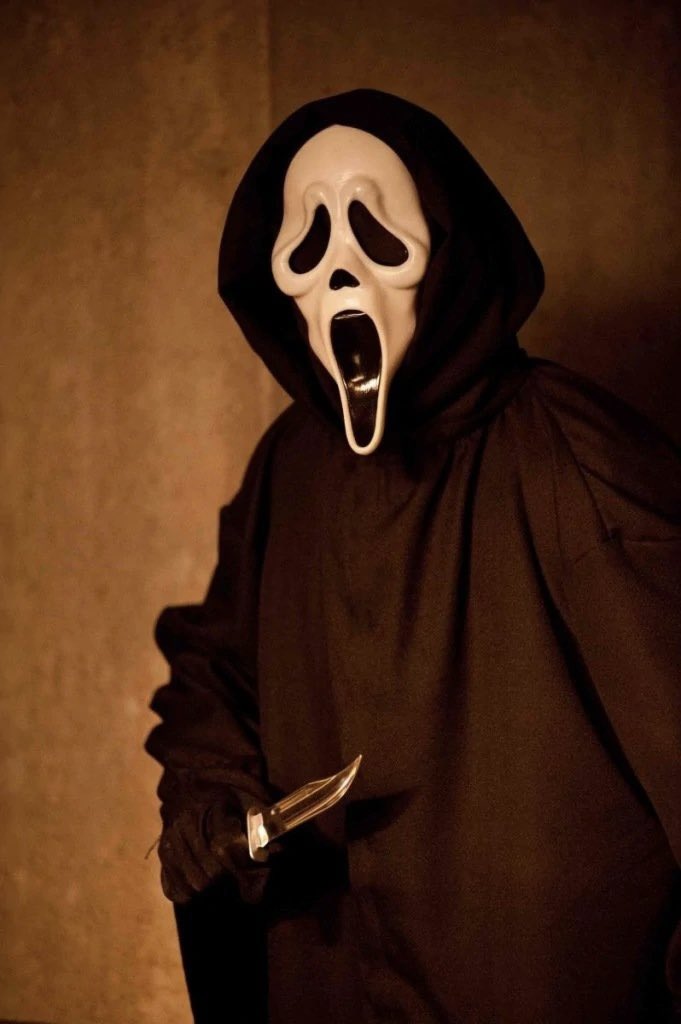 slashersxo's tweet photo. “I’m sorry about your publicist.”
#Scream4 #SCRE4M #Scream2011
#JILLROBERTS #GHOSTFACE https://t.co/y4MgWO8qF6