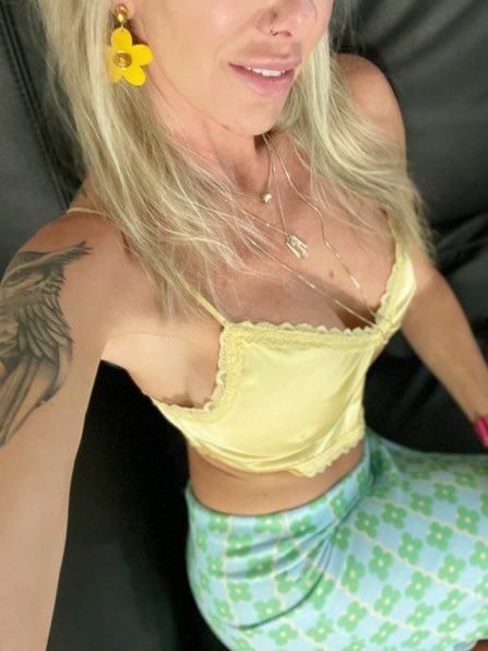 Like hot moms or nah? https://t.co/fyqGCVmHEJ<a href="/tag/everyvotecounts"class="tags"><span>#everyvotecounts</span></a>