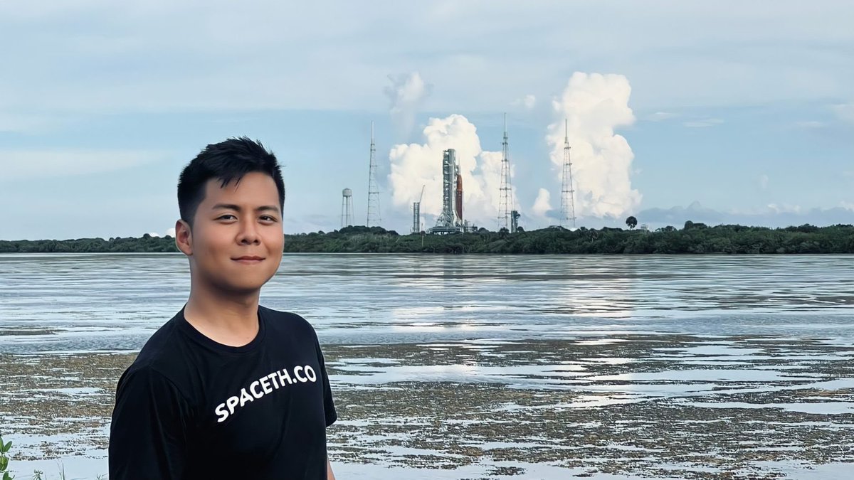 spacethnews's tweet photo. ทีมงาน Spaceth เตรียมรายงานบรรยากาศสด ๆ จากแหลมคะแนเวอรัล สหรัฐอเมริกา สำหรับการปล่อยจรวด SLS ในภารกิจทดสอบ Artemis I จุดเริ่มต้นของการกลับสู่ดวงจันทร์ #Artemis #ArtemisTH https://t.co/9w5n95HohF