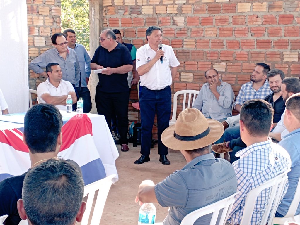 Encuentro distrital con líderes de base del PLRA y el <a href="/PRFebrerista/">Alianza por la Patria</a> en Vaqueria, con la presencia de la candidata a Vicepresidenta de la República <a href="/solenu/">Sole Núñez</a>, el candidato a Gobernador Richard López y candidato a Junta Departamental Antonio Galeano y candidato a Senador <a href="/Galeano2023/">Jorge Galeano 2023</a>