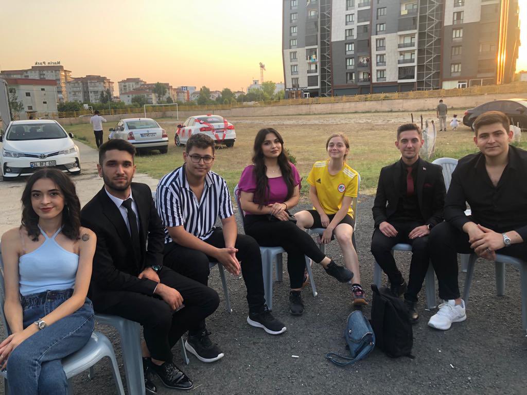 Her ne şartlarda olursa olsun o düğüne gidilecek!!!!!