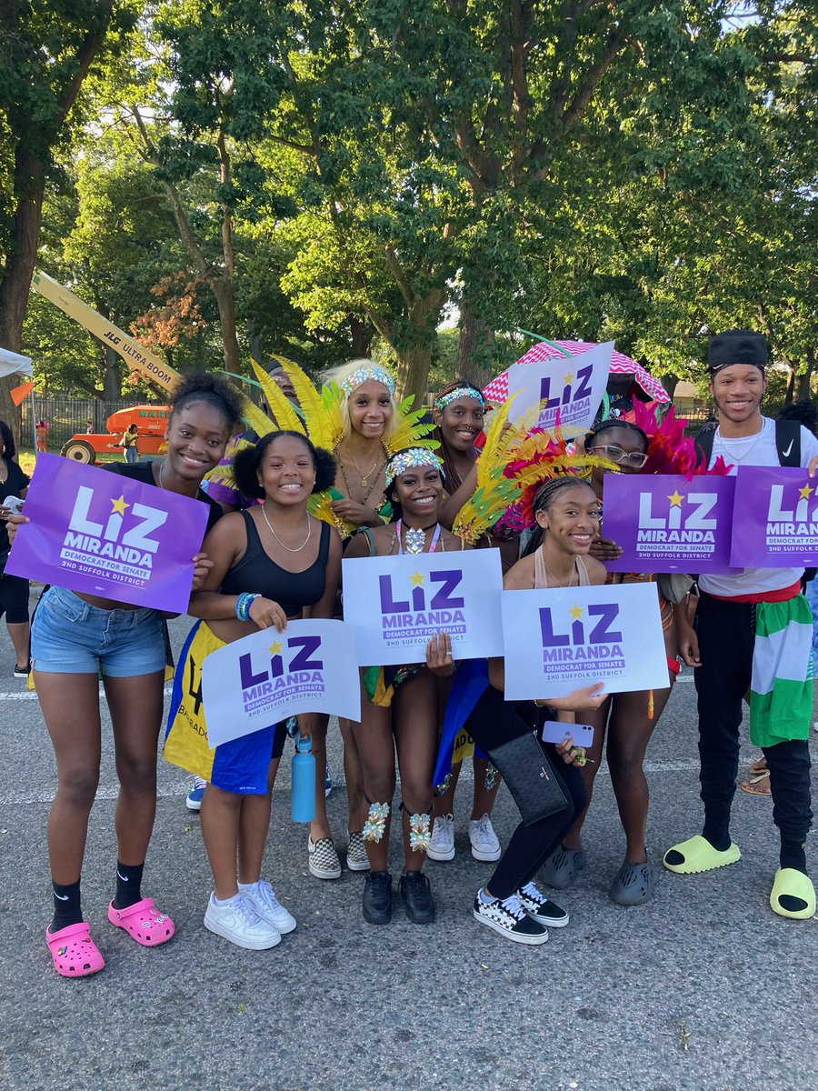 LizForBoston's tweet photo. #TeamLiz was OUTSIDE today! Thank you to everyone who celebrated with us. π―π²πΉπΉπ¬π©π°π³π§π§π±π¨π»π¨πΈπ½π¦πΌπ§πΈ
#LeadWithLiz #PeopleToPeople https://t.co/LXtjKzR4QH