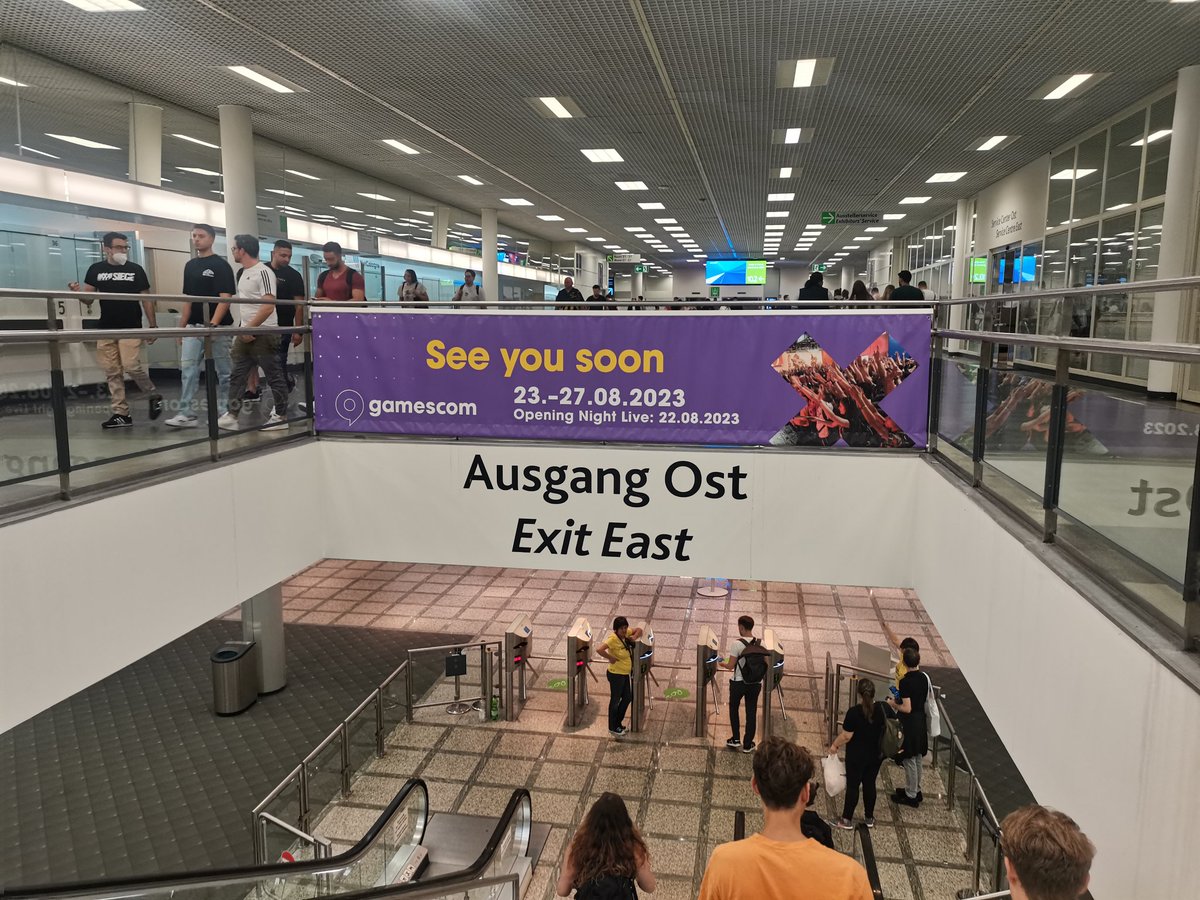 TheNote_OfDeath's tweet photo. So Gamescom2022 war echt cool coole Leute getroffen viel angezockt und goodies abgestaubt. Definitiv werde ich nächstes Jahr wieder hingehen. #gamescom2022 #gaminglife #zocken #coolezeit #freumich https://t.co/dpqtcTWFZA