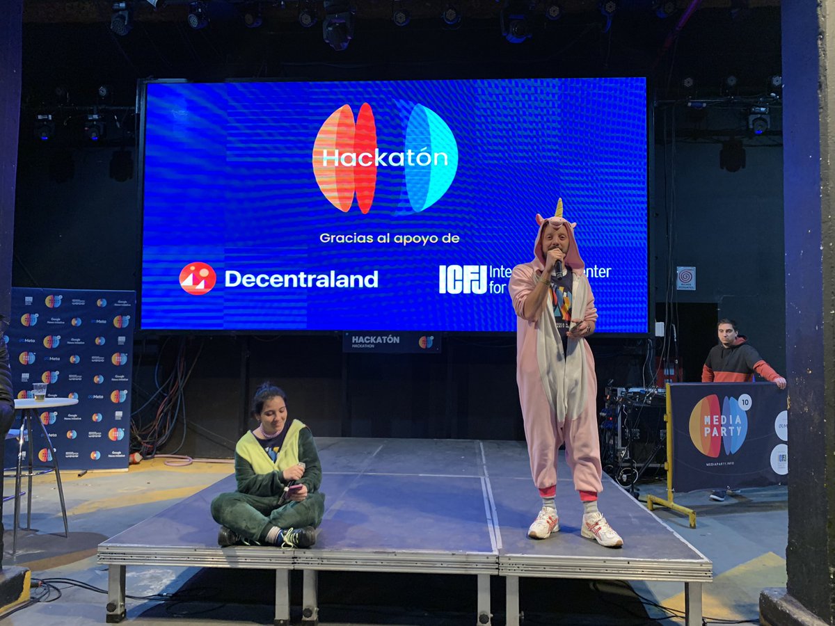 mediapartyorg's tweet photo. ARRANCAMOS CON LA PREMIACIÓN de la #Hackatón de la #MediaParty🎉😬 

El jurado decidió que habrá tres premios: 

#1 premio de 6 mil usd
#2 premio de 5 mil usd
#3 premio de 3 mil usd
+una mención especial 

¿Quienes son los ganadores/as?👇🏼 https://t.co/xC6cX228Y7