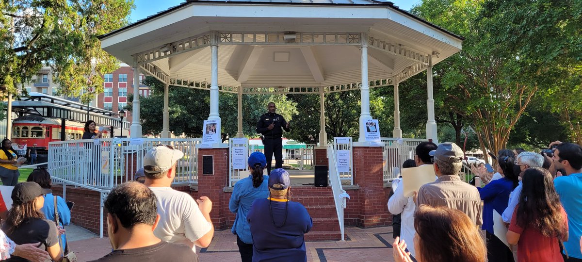 Planoareadems's tweet photo. Big crowds at the No Hate rally. Chief Drain speaking now.  
#unityinplano #webelonghere https://t.co/gQhVuNjoMv
