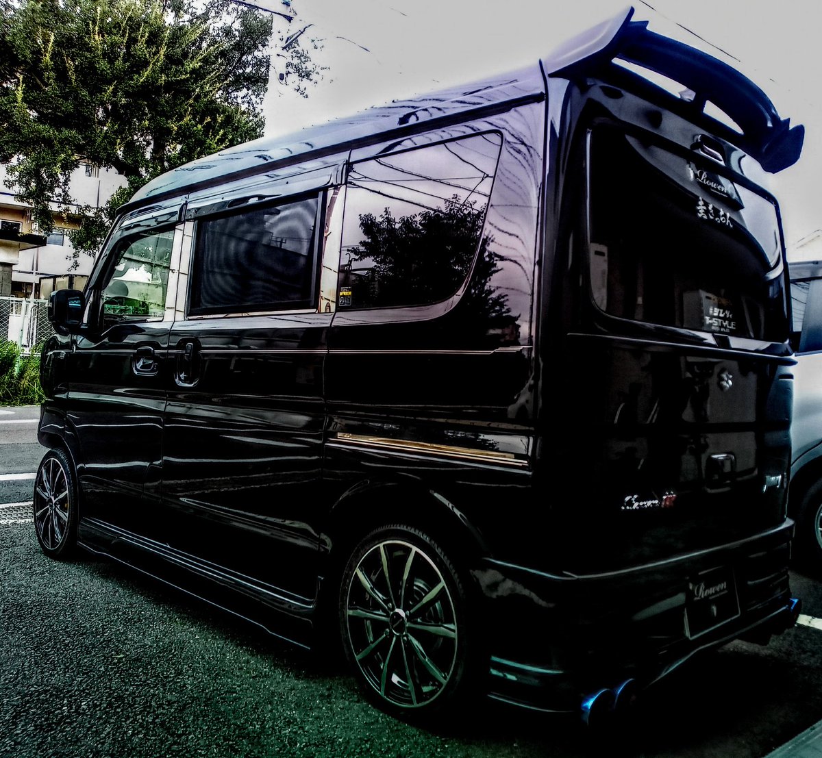 keikitchen03's tweet photo. おはようございます☁
あいにくの天気ですが…
1日頑張ります💪
＃ROWEN
＃圭きっちん
＃カスタム車両
＃ジムリィ
＃エブリィ
#進光自動車
＃502FACTORY
＃ティースタイル https://t.co/2I2ZkXmp7l