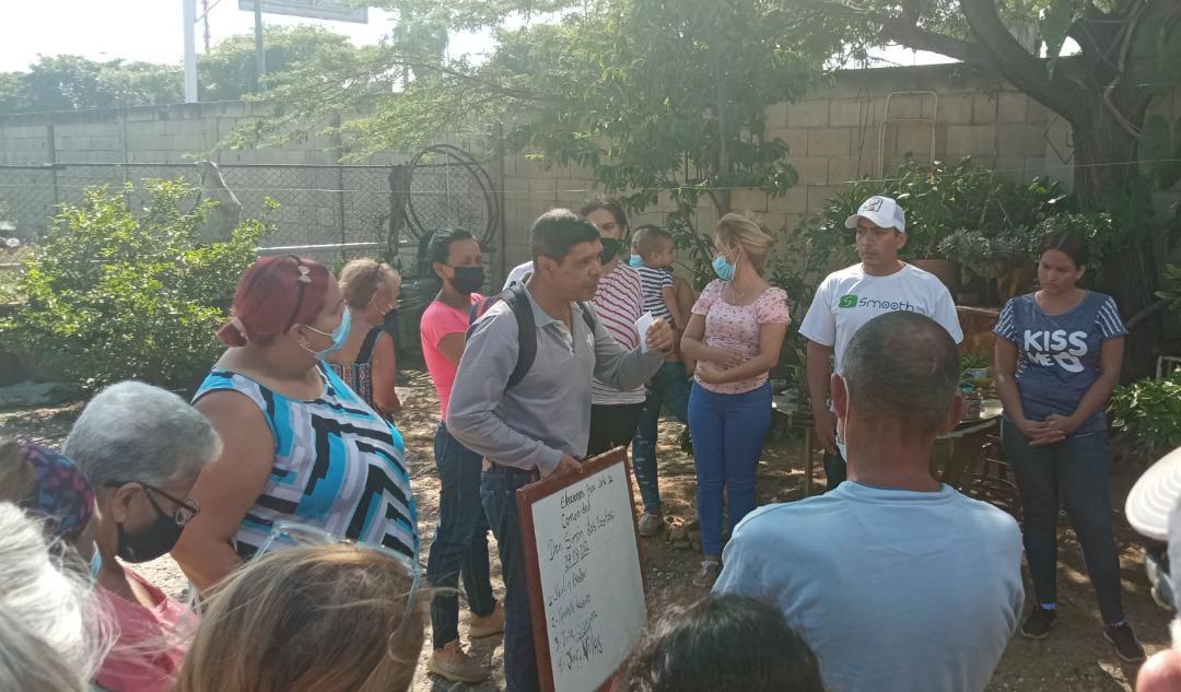 PsuvIribarrenVe's tweet photo. #PsuvPorTodaVenezuela 🇻🇪

Pueblo Organizado de la Parroquia Concepción ha elegido a su nuevo líder de la Comunidad Don Simón las Casitas en unión de las fuerzas sumando las nuevas Voluntades ✔️

#27Ago @PartidoPSUV
#UniónParaLaVictoria
#OrganizarUnirSumar @dcabellor @jorgerpsuv https://t.co/JPT79aRYR8