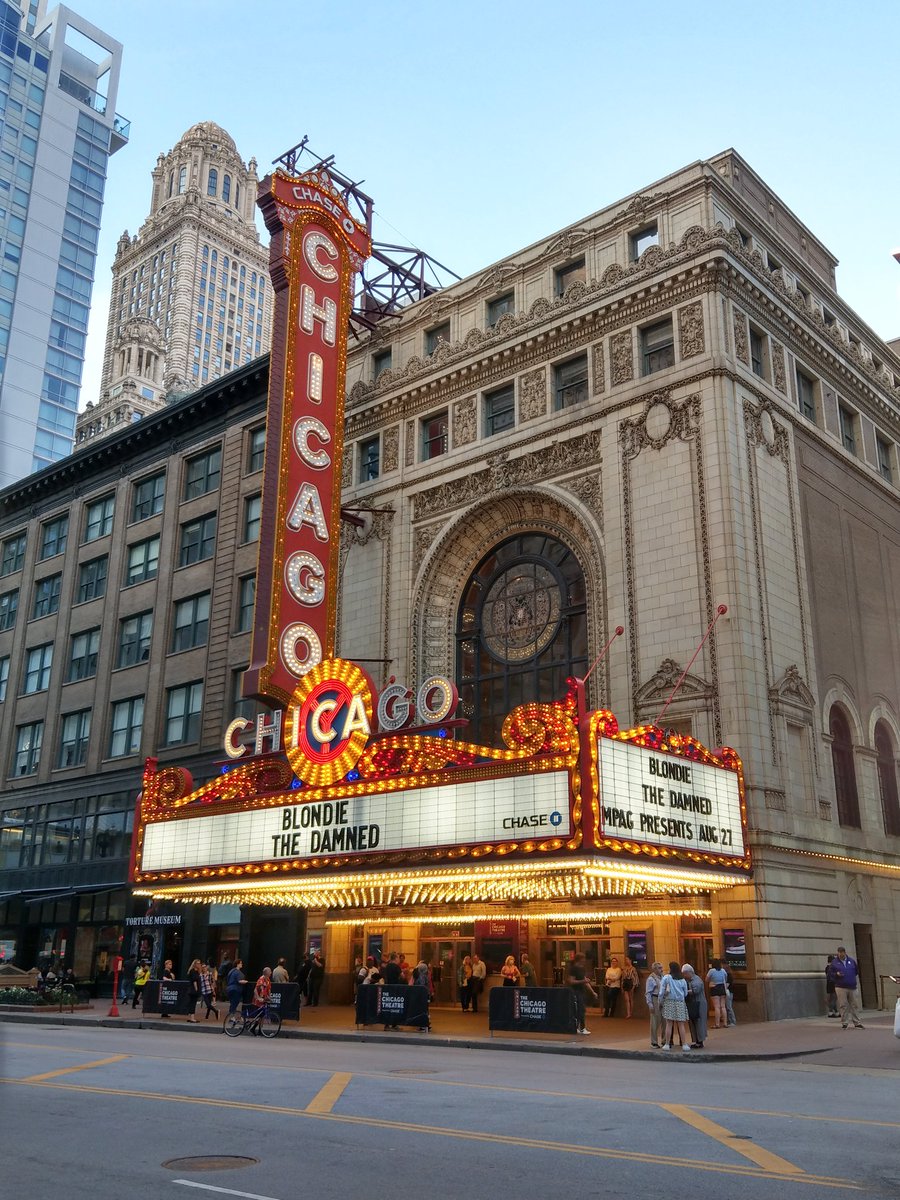 Here we go <a href="/BlondieOfficial/">Debbie Harry/BLONDIE</a> #ORD #chicagotheatre