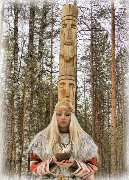 daatdarling's tweet photo. Pagan girl fall is quickly approaching 🍂 https://t.co/1eTDqGoUj7
