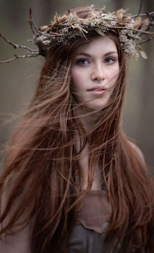 daatdarling's tweet photo. Pagan girl fall is quickly approaching 🍂 https://t.co/1eTDqGoUj7