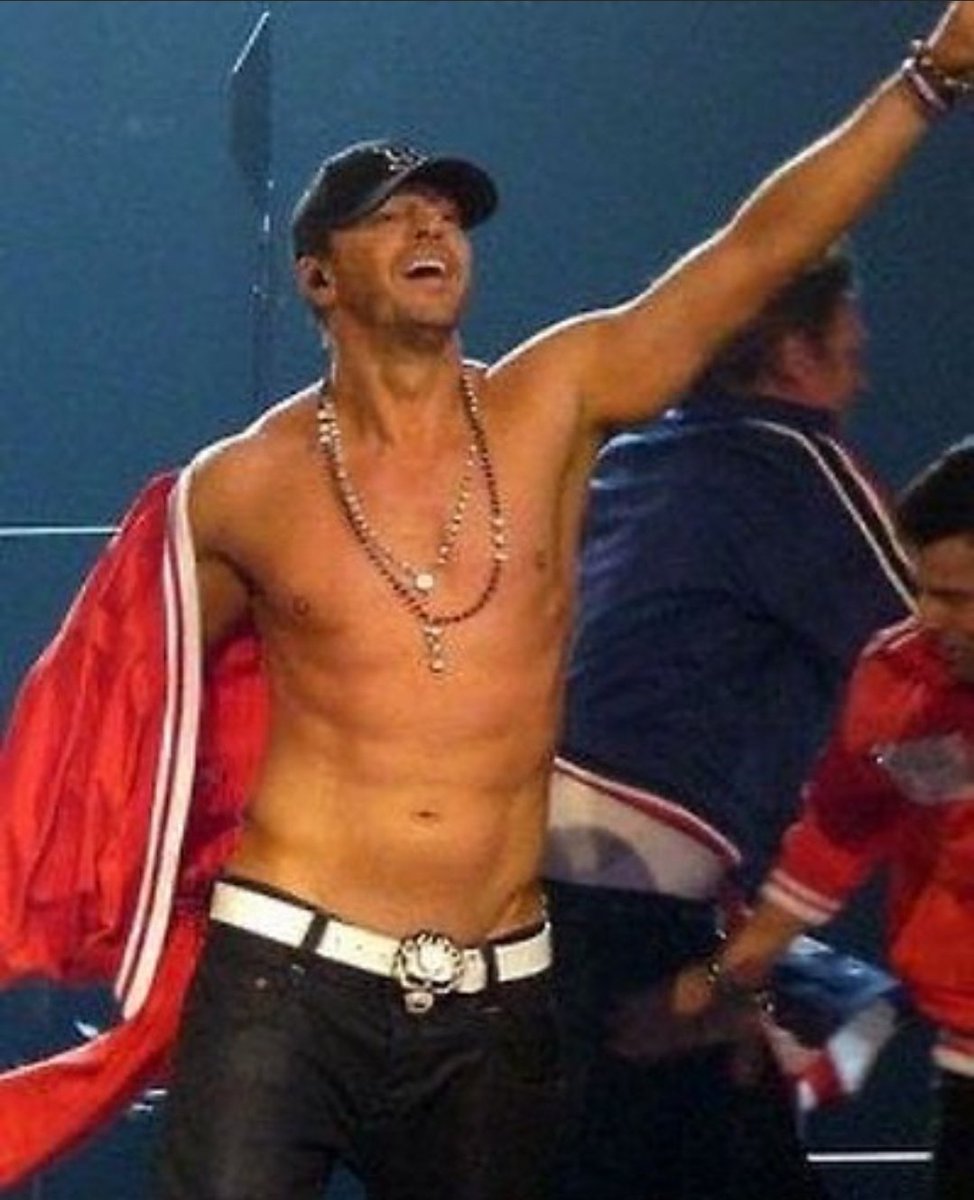 Kate18866240's tweet photo. Have I heard a rumour @DonnieWahlberg there may be an announcement about a world tour starting in uk soon after the cruise? Being a single mum & the rise in cost of living I'm having to wave goodbye my dream of seeing you & @nkotb live again but for all #ukblockheads ๐๐๐๐พ๐ค https://t.co/VfcpkvXNMk