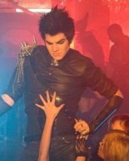 BlitzedPaper's tweet photo. I've been trying to express my sexualisty in my art more now that I'm breaking through my sexual repression. 

To celebrate, I'm drawing someone whose music, style, and performances impacted my gender expression and sexuality in ways I still see today, @adamlambert 🖤🖤🖤 https://t.co/5ZHsPUy2kT