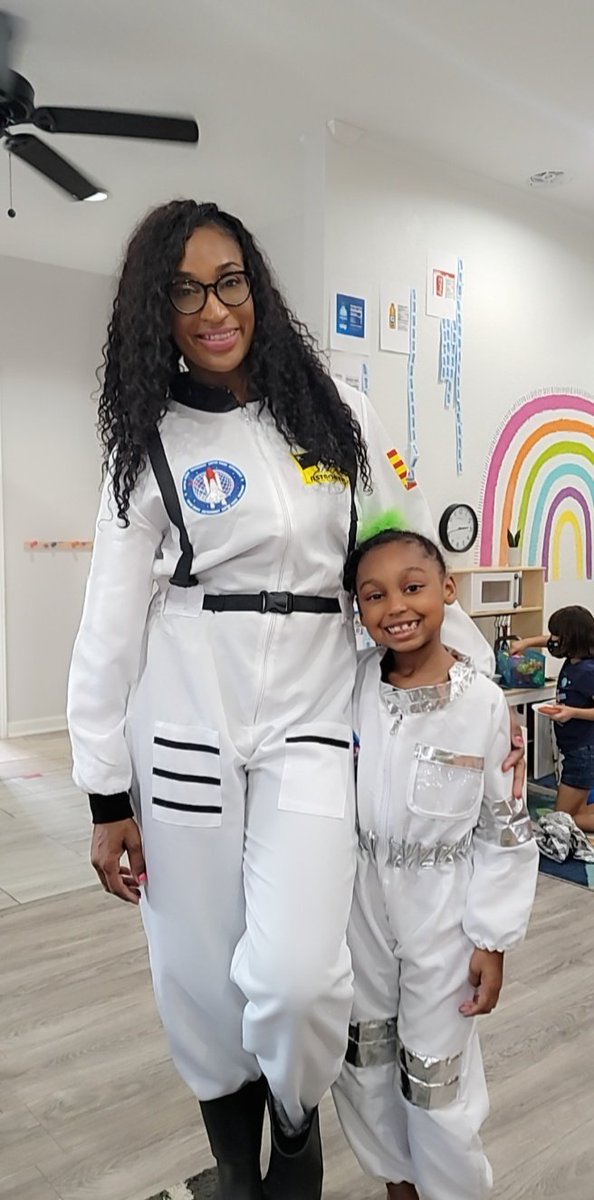 IheartMathk_5's tweet photo. They will always be part of my WHY
💝🤞

"Education is our greatest opportunity to give an irrevocable gift to the next generation” -Ernie Fletcher

Another day of learning fun w my future leaders! 🚀🌌🛰👩‍🚀

#BrightMindsSTEAM
#EngageDiscoverPlayLEARN
#STEAMSaturdays
#WomenInSTEM https://t.co/sOpRCL3isu