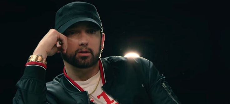 Emwalksonwater's tweet photo. But if the only reason I blowed is 'cause I'm white though, why don't every other white rapper sell what I sold?

-Eminem, Kamikaze. https://t.co/dwlXvc6NDa