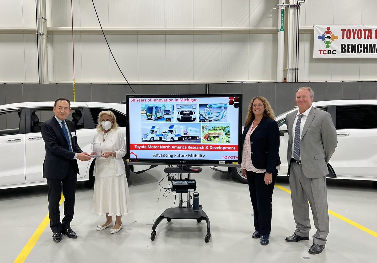 RepDebDingell's tweet photo. Toured @ToyotaPolicy R&amp;D headquarters in Saline to get an update on some of their latest work. Looking forward to American innovation keeping us competitive across the globe as the auto industry makes the shift to EVs. https://t.co/IPScQVddaw